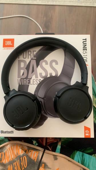 Наушники JBL