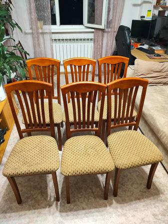 Продам стулья из массива дерева