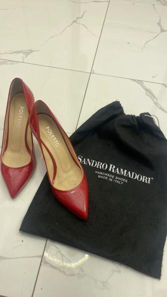 Туфли красные 35