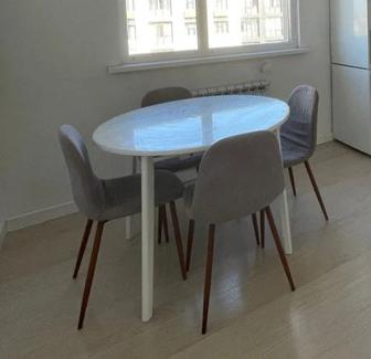 Стол обеденный