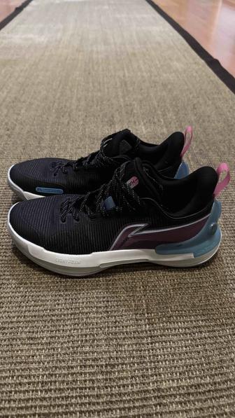 Кроссовки Li-ning для фитнеса и баскетбола