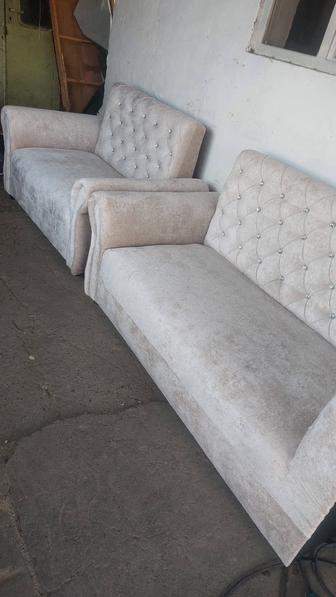 Продам комплект диванов