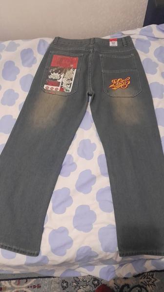 Джинсы мужские