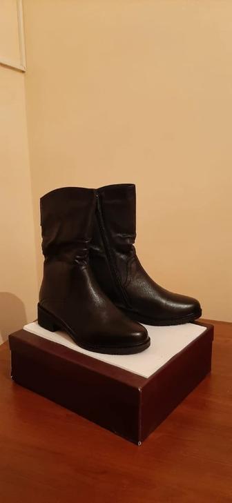 Женские сапоги 37 размера