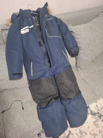 Продам комбинезон для мальчика