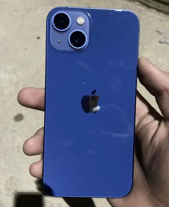 Продам IPhone 13