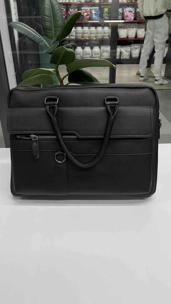 Кожаный деловой портфель для ноутбука новый