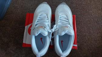 Кроссовки NIKE