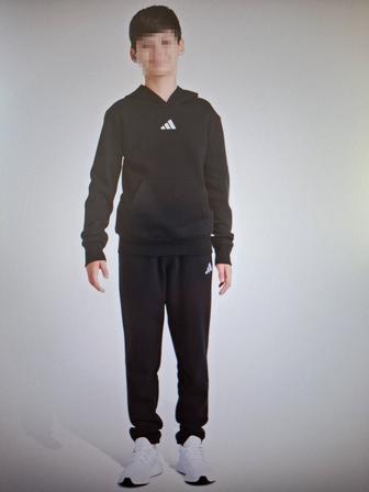 Спортивный костюм Adidas