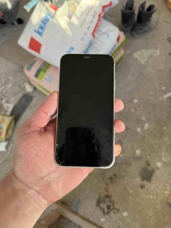 продам iphone 11