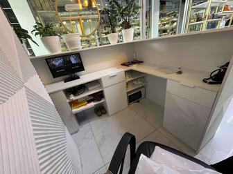 Полки для бутика