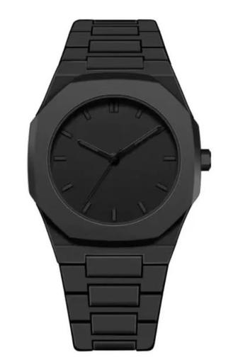 Стильные черные мужские часы