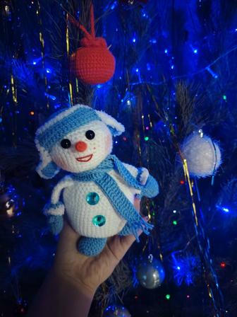 Вязаная снеговик на заказ