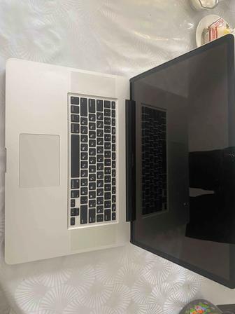 Mac Book Pro 17