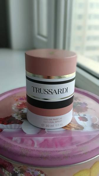 Продам туалетную воду Trussardi 30мл