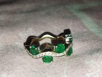 Бриллианты,изумруды,кольцо