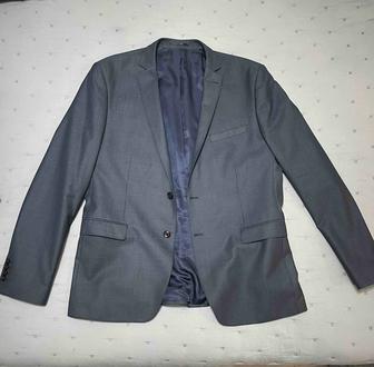 Мужской костюм