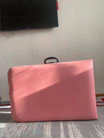 Продам кушетку