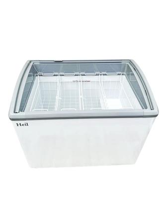 Продаю витринную морозилку