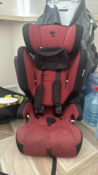 Продаю детское авто кресло