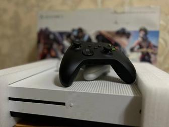 Продам Xbox One S 1TB