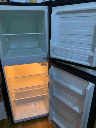 Холодильник не большой/практически новый