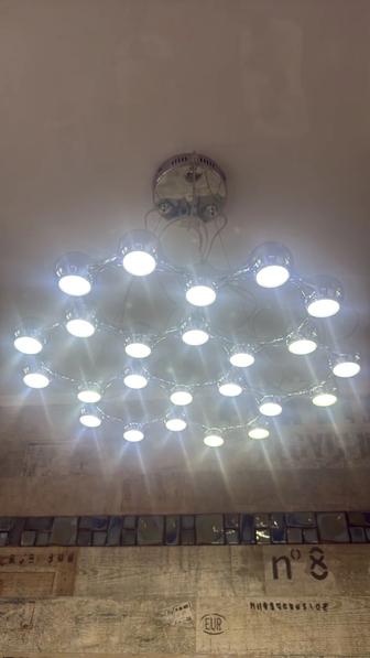 Продаем Стильную люстру