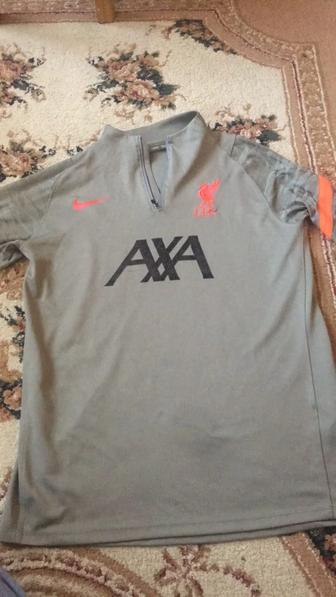 Продам спортивную кофту