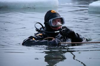 Водолаз. Алматы. Работа и поиск предметов под водой.