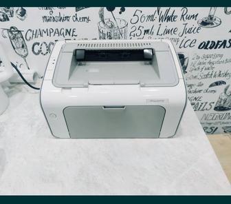 Продается принтер HP 1102