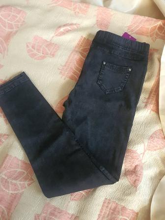 Женские джинсы