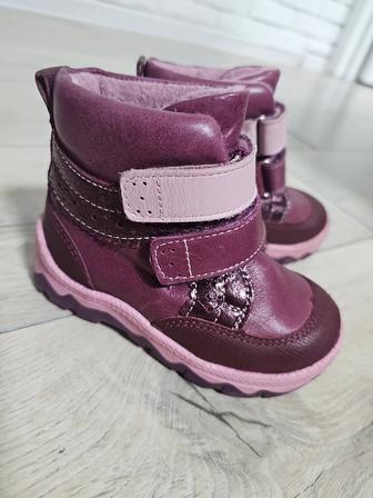 Ботинки для девочки