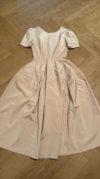 Вечернее платье