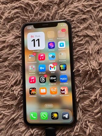 Продаю айфон 11