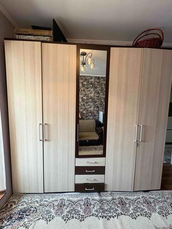 Шкаф платьеной в спальню