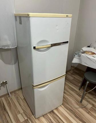 Холодильник LG