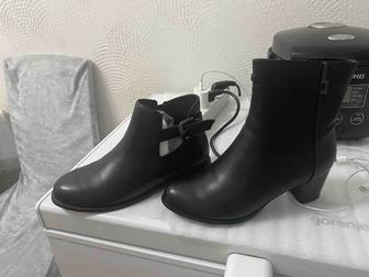 Кожаные ботинки