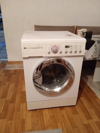 Продается стиральная машина