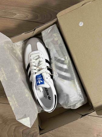 Продаю оригинальные adidas samba