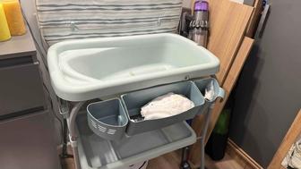 Пеленальный столик Chicco CuddleBubble, 103x82 см, зеленный