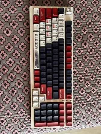 Срочно!!! Продам игровую мех.клавиатуру Bloody S98