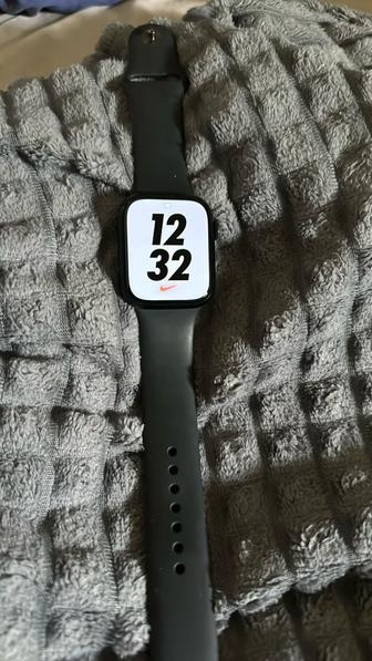 Продаю Apple Watch 8 Series 45mm