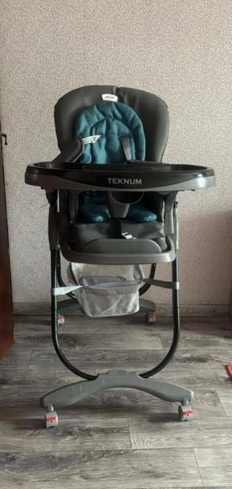 Детский стульчик для кормления