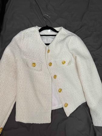 Женская одеждажакет и черное боди