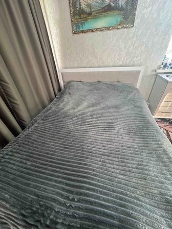 Продам кровать двухспальную