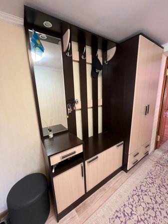 Продам прихожую