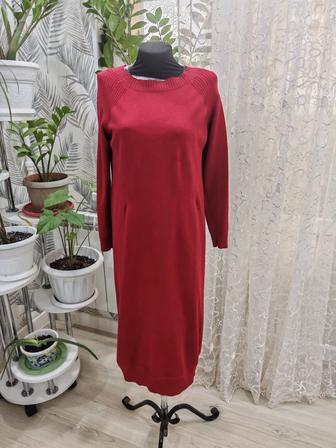 Платье теплое б/у