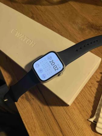 Продам часы Apple Watch Series 9 M/L 41 мм