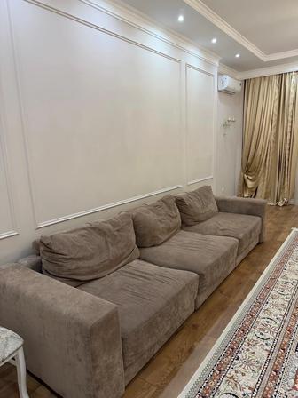 Большой дизайнерский диван для всей семьи!