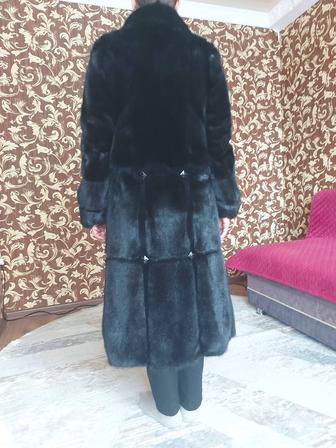 Продам норковую шубу.